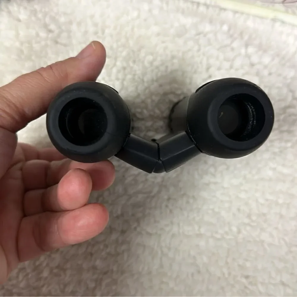 Vivitar 4 x 15 Compact Black Binoculars